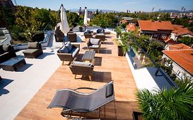 Apel Luxury